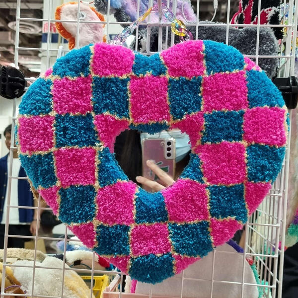 tufted heartmirror 1